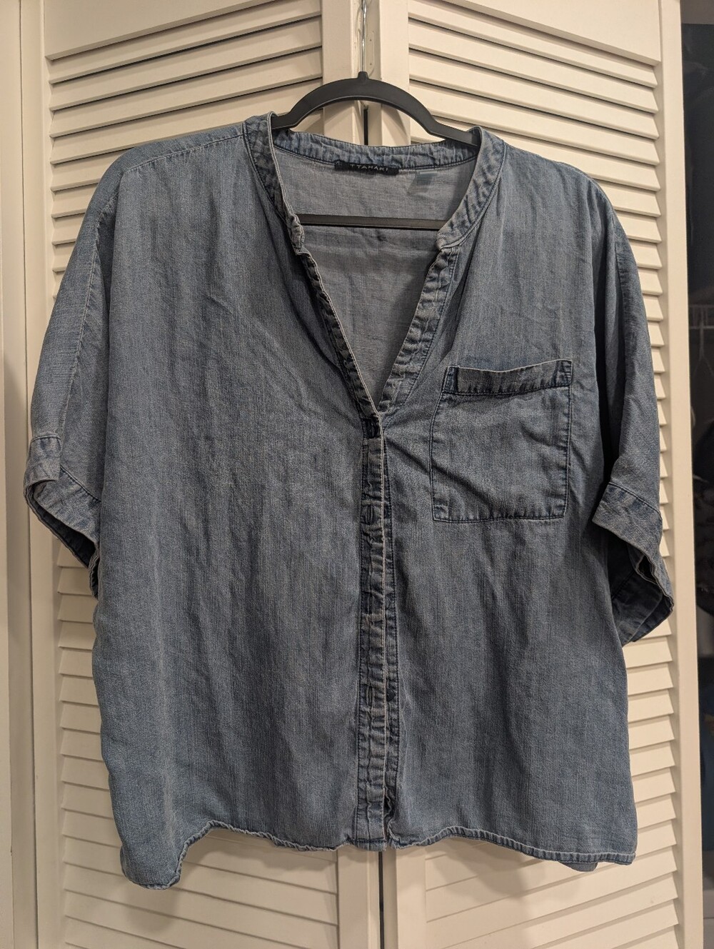 Tahari Womens Light Blue Denim Shirt - Relaxed Short Sleeve Size XL